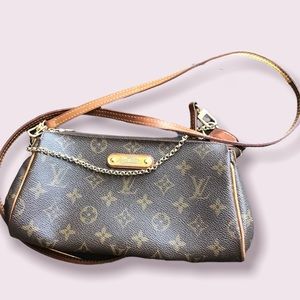 Louis Vuitton monogram Eva chain & Vacheta Strap Clutch